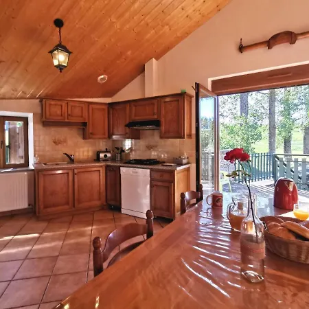 à Avec Terrasse Et Proximité Dunières - Fr-1-582-264 Hébergement de vacances Saint-Romain-Lachalm